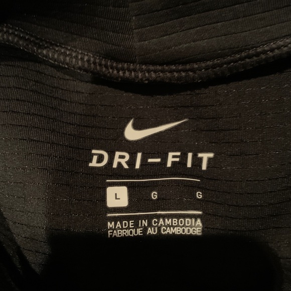 Nike Pro Pullover - Picture 3 of 3